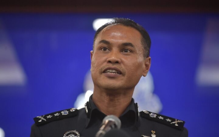 Datuk Azrky Akmar Ayob