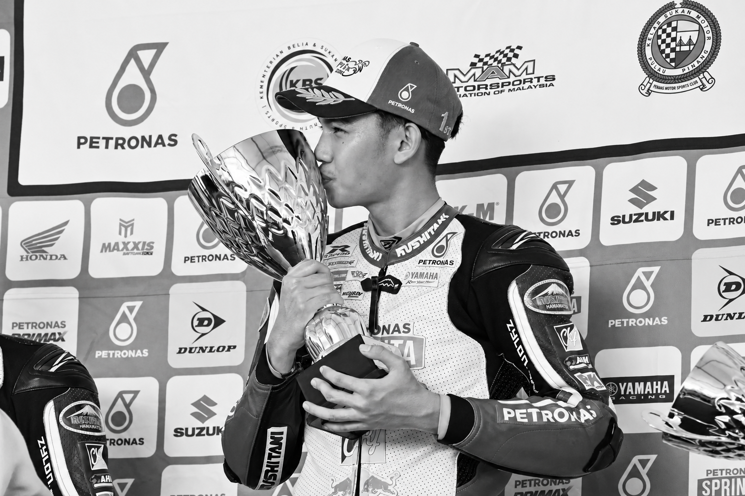 Arena Cub Prix Berduka, Farres Putra Meninggal Dunia