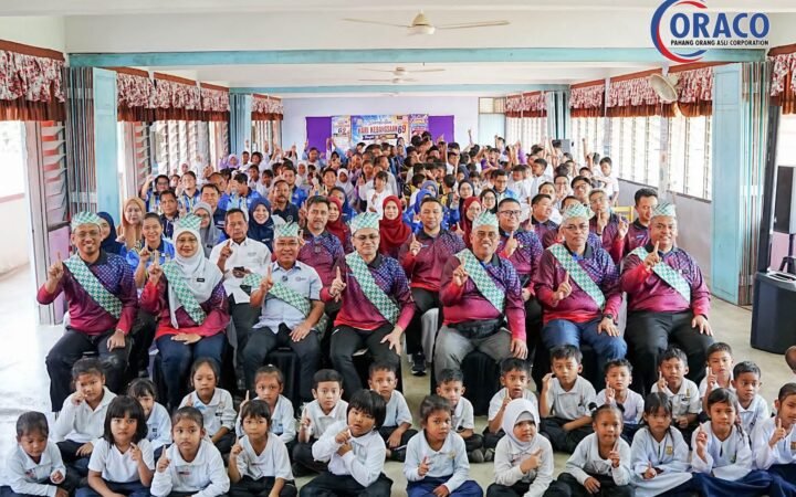 ORACO Sumbang Tujuh Smartboard, Perkasa Pendidikan Digital Murid Orang Asli