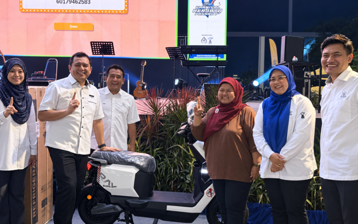 PAHANG MAHU SYARIKAT ANTARABANGSA BUKA PELUANG KERJA UNTUK ANAK TEMPATAN