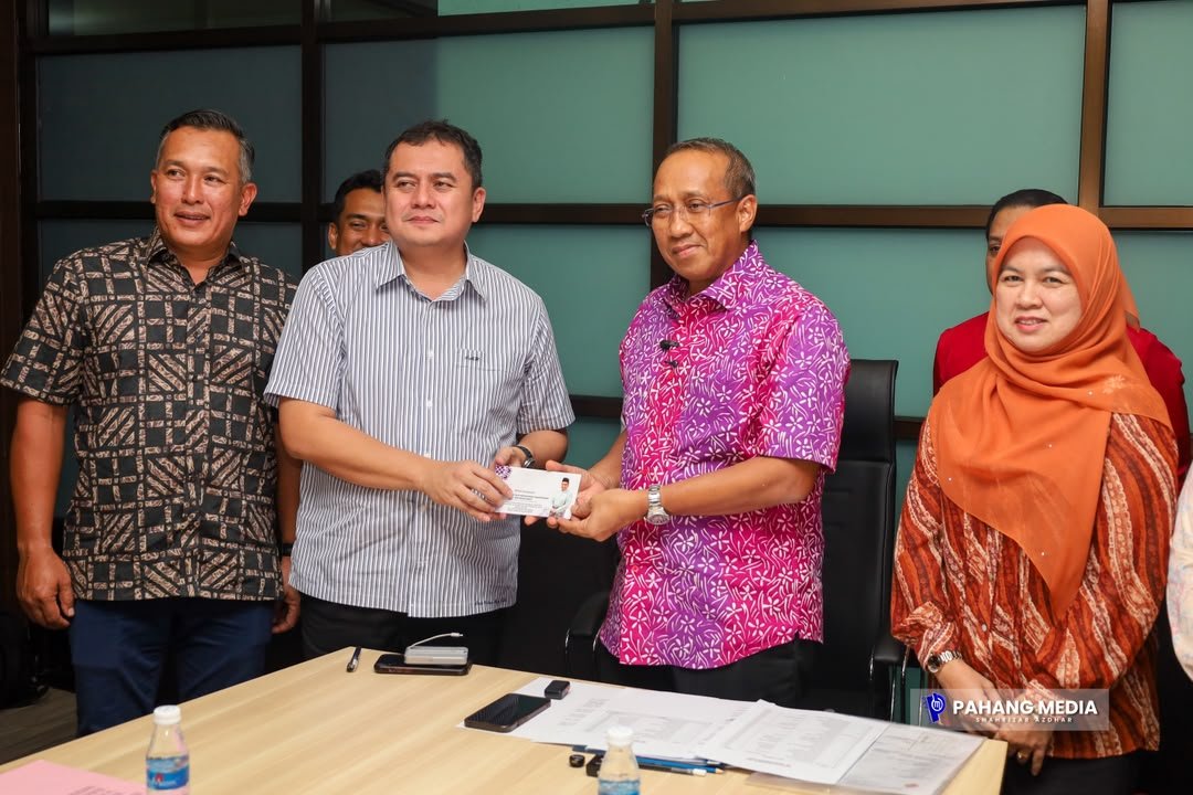 UMNO Pekan Kumpul RM36,204 Bantu Najib Bayar Denda
