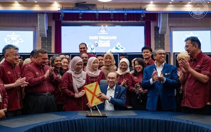 Belanjawan 2027 Dibentang Petang Ini, Tumpuan Kepada Kos Sara Hidup dan Pembangunan